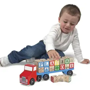 Melissa & Doug Fa készségfejlesztő játék, Betűszállító teherautó